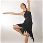 Bailarina Profesional Titulada con formación en la London Contemporary Dance School ofrece clases en Vigo