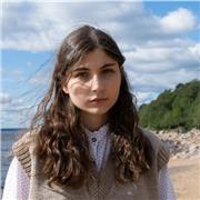 Native Russian speaker with vast experience of teaching English