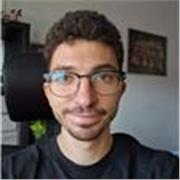 Ingeniero informático con experiencia en desarrollo C++ en videojuegos triple A. Siempre buscando nuevas formas de enseñar.