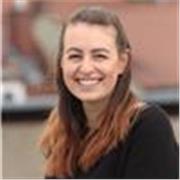 Ich habe mich intensiv mit Bewusstsein und Achtsamkeit beschäftigt. Deshalb würde ich dieses Wissen gern weitergeben.