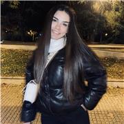 Profesora que imparte clases de matemáticas a domicilio