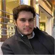 Alumno de último curso de Farmacia, con conocimientos avanzados en Química, Biología y Matemáticas.