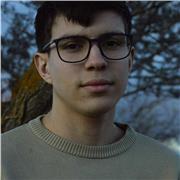 Estudiante universitario cursando actualmente el grado en Ingeniería Química en la Universidad Autónoma de Madrid.