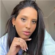 Doy clases de español para ayudar a introducir a personas en este bonito idioma