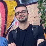 Sono un musicista professionista e compositore. Offro lezioni di sassofono, teoria, solfeggio, composizione, armonia e Finale