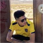 Guitarrista con formación adquirida en Ecuador y Argentina. Rock and roll, blues y mas