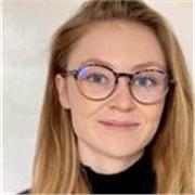 Prof à domicile donne des cours de soutien scolaire pour les matières scientifiques au collège et lycée