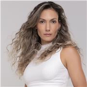 I am very responsable and outgoing person. I can teach portuguese and photography