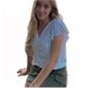 Profesora sensible y comprometida, capaz de mimetizarse con las dificultades de aprendizaje de su alumnado.