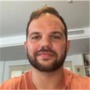 Un profesor buscando alumnos para clases de inglés!