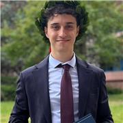 Studente di primo anno di magistrale di Ingegneria offre ripetizioni di matematica a studenti di scuole medie e superiori