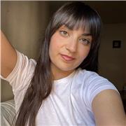 Estudiante de educación infantil, primaria y secundaria imparte clases de todas las materias a todos los niños y niñas de esa franja de cursos