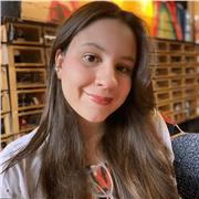 Professora particular de Língua Inglesa com experiência no ensino de inglês para crianças, jovens e adultos