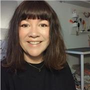 Consultante en marque de mode et spécialiste du stylisme, design et du développement