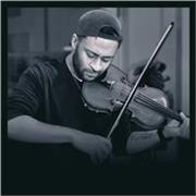 Professional violinist offering lessons to all ages