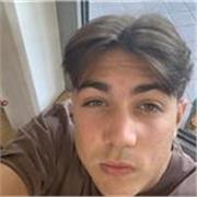 Ragazzo neodiplomato ripetizioni di materie scientifiche tra cui matematica, fisica, scienze (chimica, biologia)