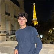 Estudiante con título de bachillerato, sin título de profesor pero un grandísimo interés en la historia, estudiantes ESO