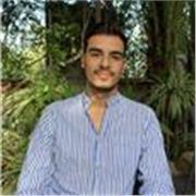 Graduado en derecho cursando un máster actualmente con experiencia en apoyo escolar a niñ@s de primaria y secundaria.