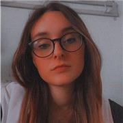 Studente ripetizioni personalizzate da una studentessa di scienze internazionali, diplomata al liceo delle scienze umane