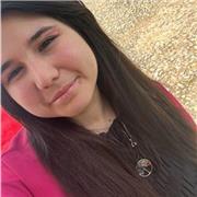 sono una studentessa di mediazione culturale, sono madrelingua spagnolo, inglese livello C1, italiano e francese basico.
offro lezioni anche solo conversazioni e traduzioni