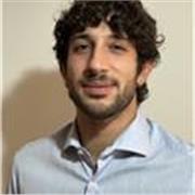 Laureato triennale in ingegneria biomedica impartisce lezioni di chimica