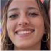 Profesora de inglés para todas las edades más preferible niños pequeños.