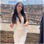 Profesora de castellano y catalán titulada en Educación Infantil. Imparto clases en Barcelona