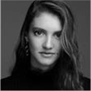 Ancienne élève de prépa littéraire, donne des cours de français pour notamment s'améliorer en orthographe !