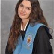 Maestra de Educación Primaria con especialidad en música.