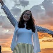 French tutor with experience offering languages lessons to both teenagers and adults in Glasgow