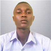 Tuteur en informatique pour apprendre au jeune les bases qu'il faut pour l'utilisation adéquate de l'ordinateur