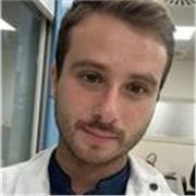 Dottore magistrale in Scienze Chimiche, con esperienza, impartisce lezioni di chimica generale e organica a Catania o da remoto.