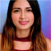 Me defino como una persona apasionada y comprometida con todo lo que hago.