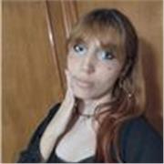 Maestra de español con experiencia en la redacción y edición de textos editoriales y periodísticos