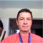 apoyo escolar en español , soy educador físico, y enfoco mis actividades en la ludica y la recreacion en la ero pedagogía