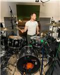 Proffesional drum lessons with 15 years drumming experience