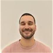 Profesor de apoyo especializado en Biología y conocimientos en química e inglés