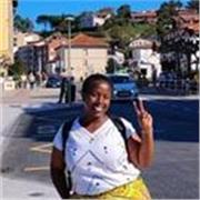 Multilingual teacher with more than 5 years teaching English, Spanish and Swahili