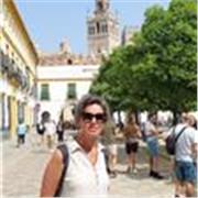 Soy una profesora con experiencia en la Lengua Castellana y Literatura.