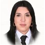 Profesora de apoyo escolar especializado en clases para niños de forma presencial