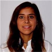 Profesora de Lengua, Español para extranjeros, Inglés, Latín y Griego con formación filológica y amplia experiencia.