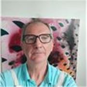 Experienced university art lecturer. Grade course leader