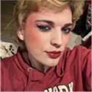 Hey, I'm Marina, I'm a fashion design student in Paris, from London. I'm here to help GCSE and A-level.