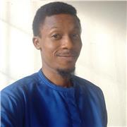 Patient physiology expert simplifying biology for exam students