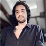 Licenciado con estudios de doctorado en astrofísica y voy a dar clases matemáticas, física, química, programación, francés, etc.