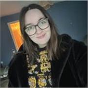 Native English tutor with 4 years experience offering private English lessons online.