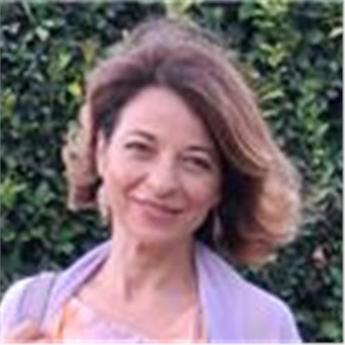 Sono Disponibile A Svolgere Lezioni Di Chimica Da Remoto. Giovanna