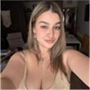 Estudiante universitaria con un certificado c1 ofrece clases de inglés a domicilio.