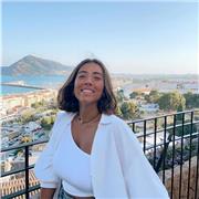 Soy una docente para alumnos de primaria, brindando clases personalizadas en diversas materias para mejorar su rendimiento.