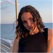 Studentessa universitaria, ex studentessa negli USA( in possesso di C1)